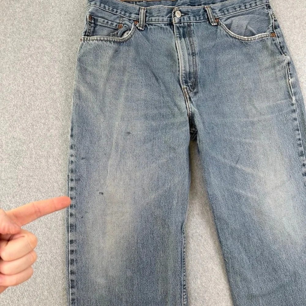 Levis 550 Mens Jeans Size 38x29 Relaxed‎ Fit Light Wash Denim Distressed Faded